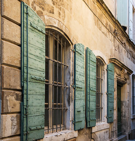 Arles